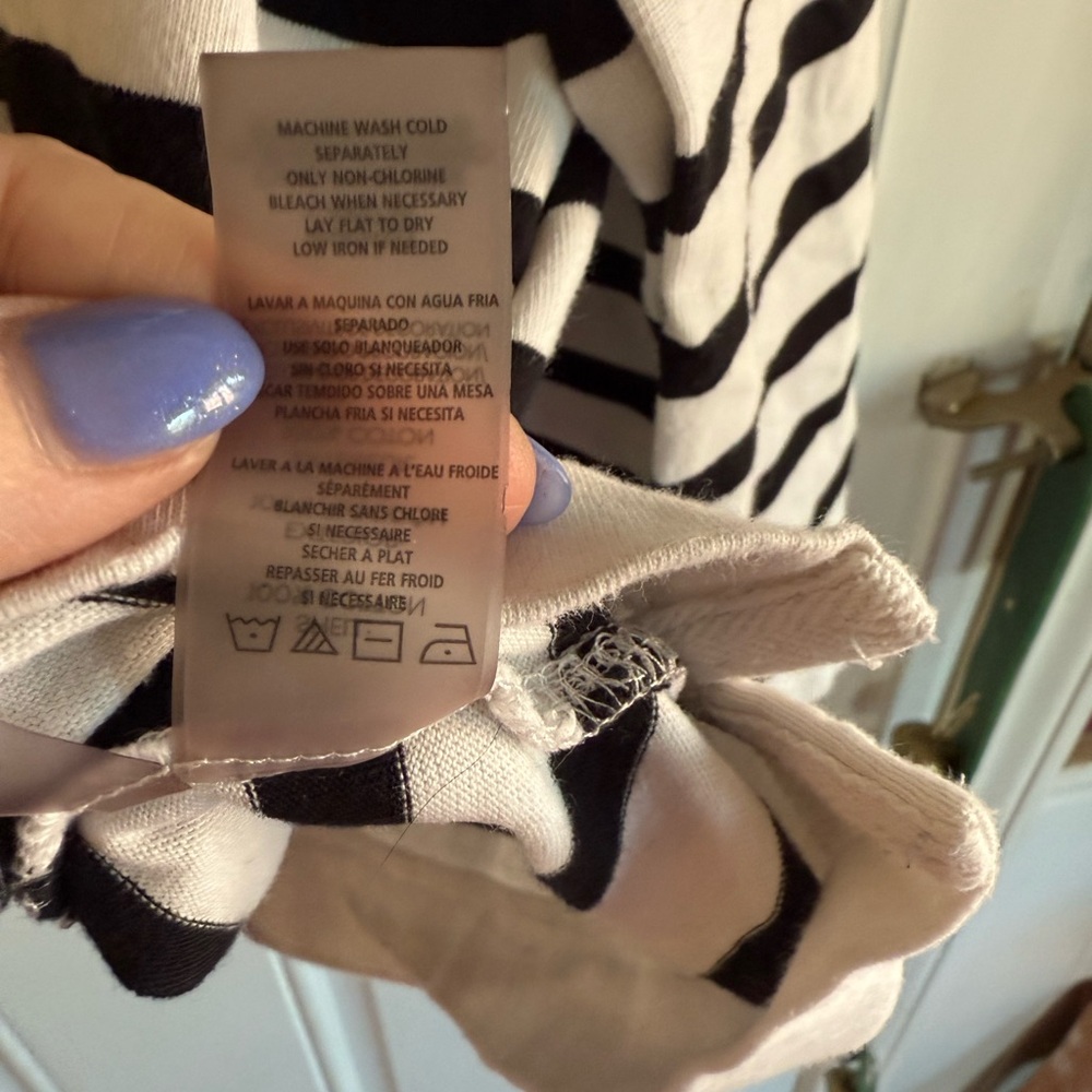 Karl Lagerfeld White Tee Black Stripes Logo Pink Sparkle Signature 100% Cotton - Picture 6 of 10